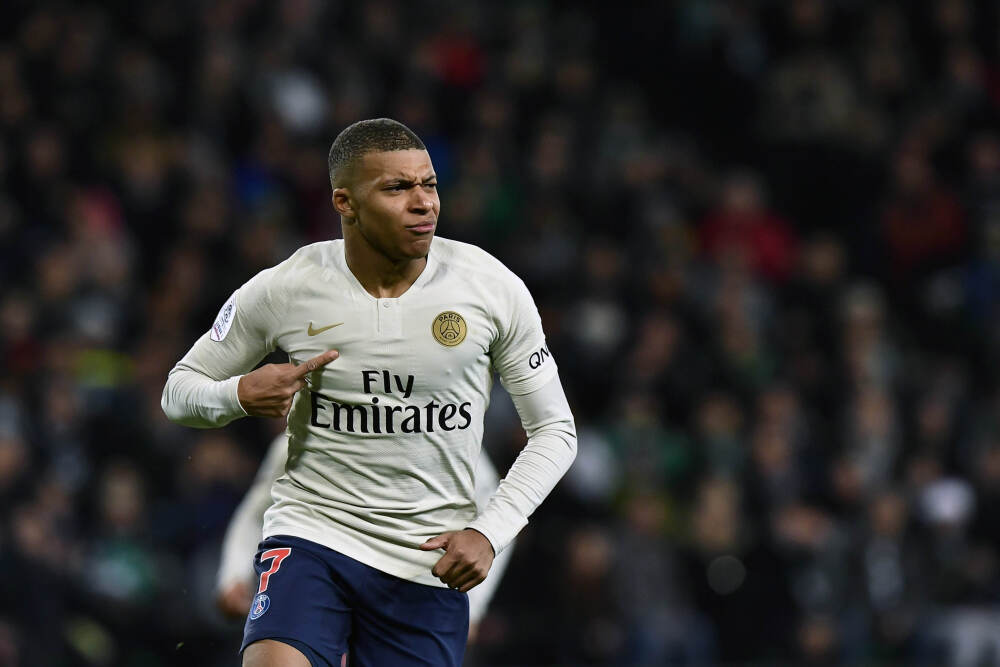 ST起步连收3个涨停板